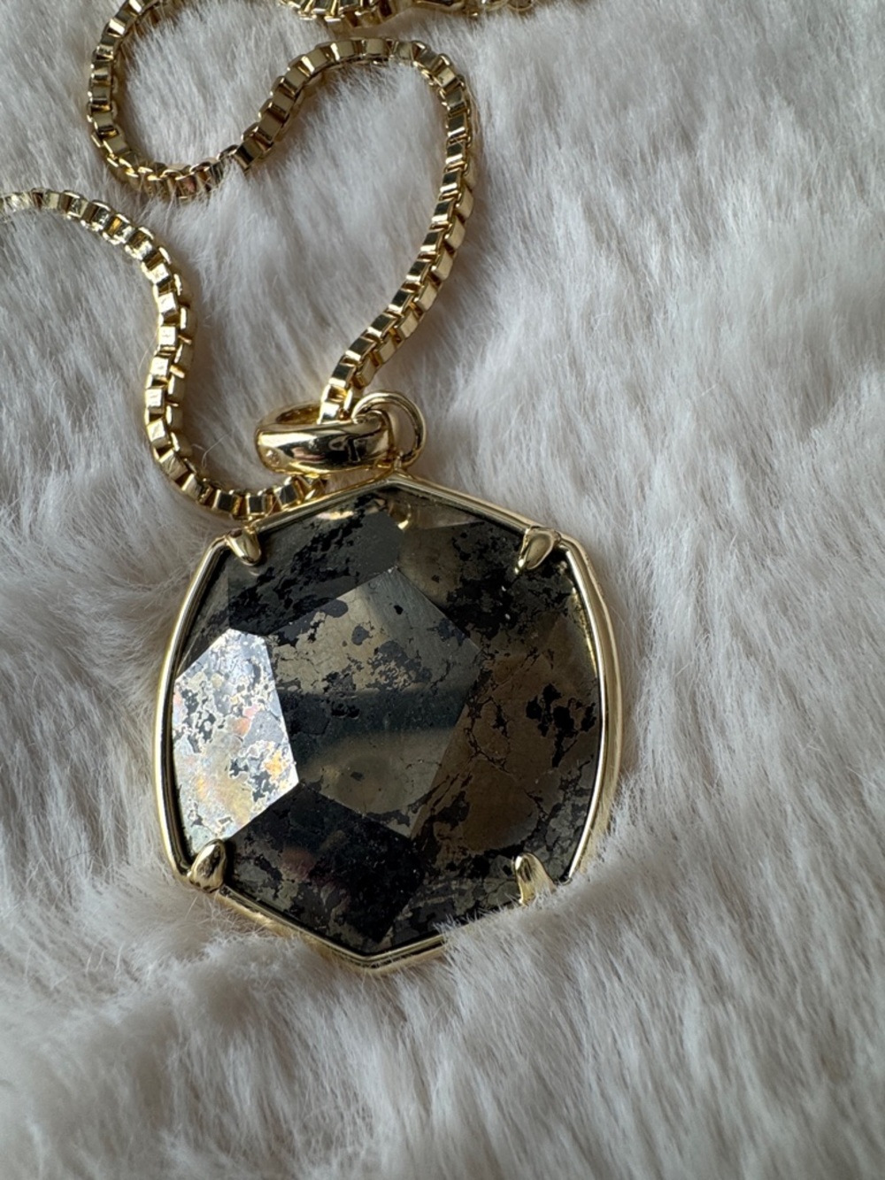 Kendra Scott Gold Layered Necklace with Faceted Pendant - Picture 2 of 4